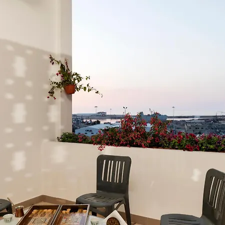 Anoor Studios & Apartments In Gemmayze Beirut Exterior photo