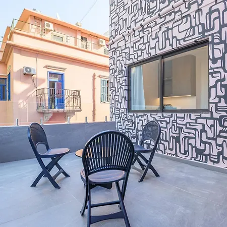 Anoor Studios & Apartments In Gemmayze Beirut Exterior photo