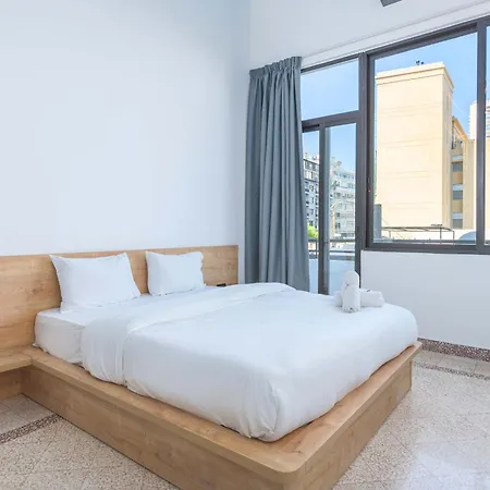 Anoor Studios & Apartments In Gemmayze Beirut Exterior photo